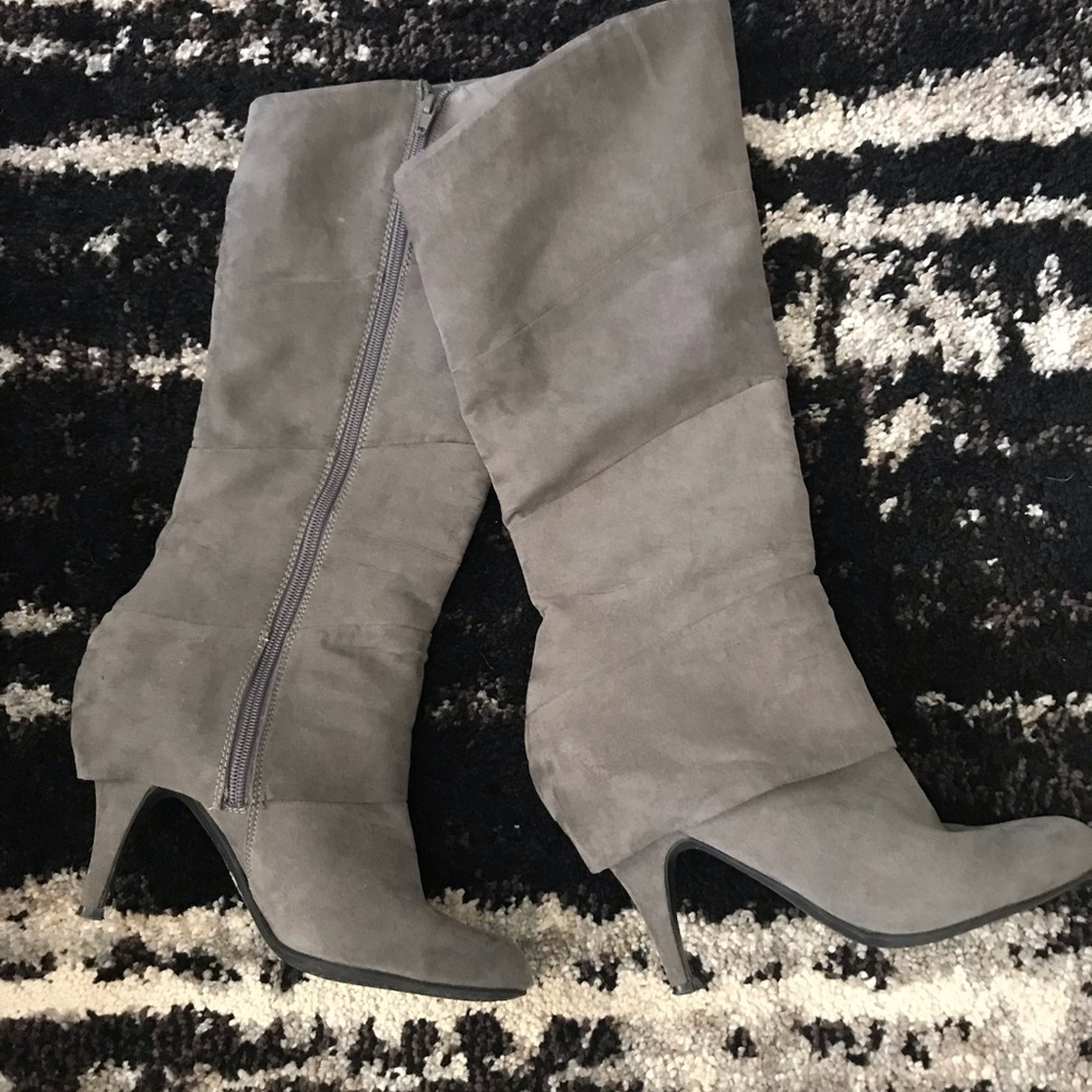 Gently Used Women Fergalicious Gray Boots Size 8.5